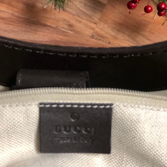 Like New Gucci handbag - Picture 2 of 3